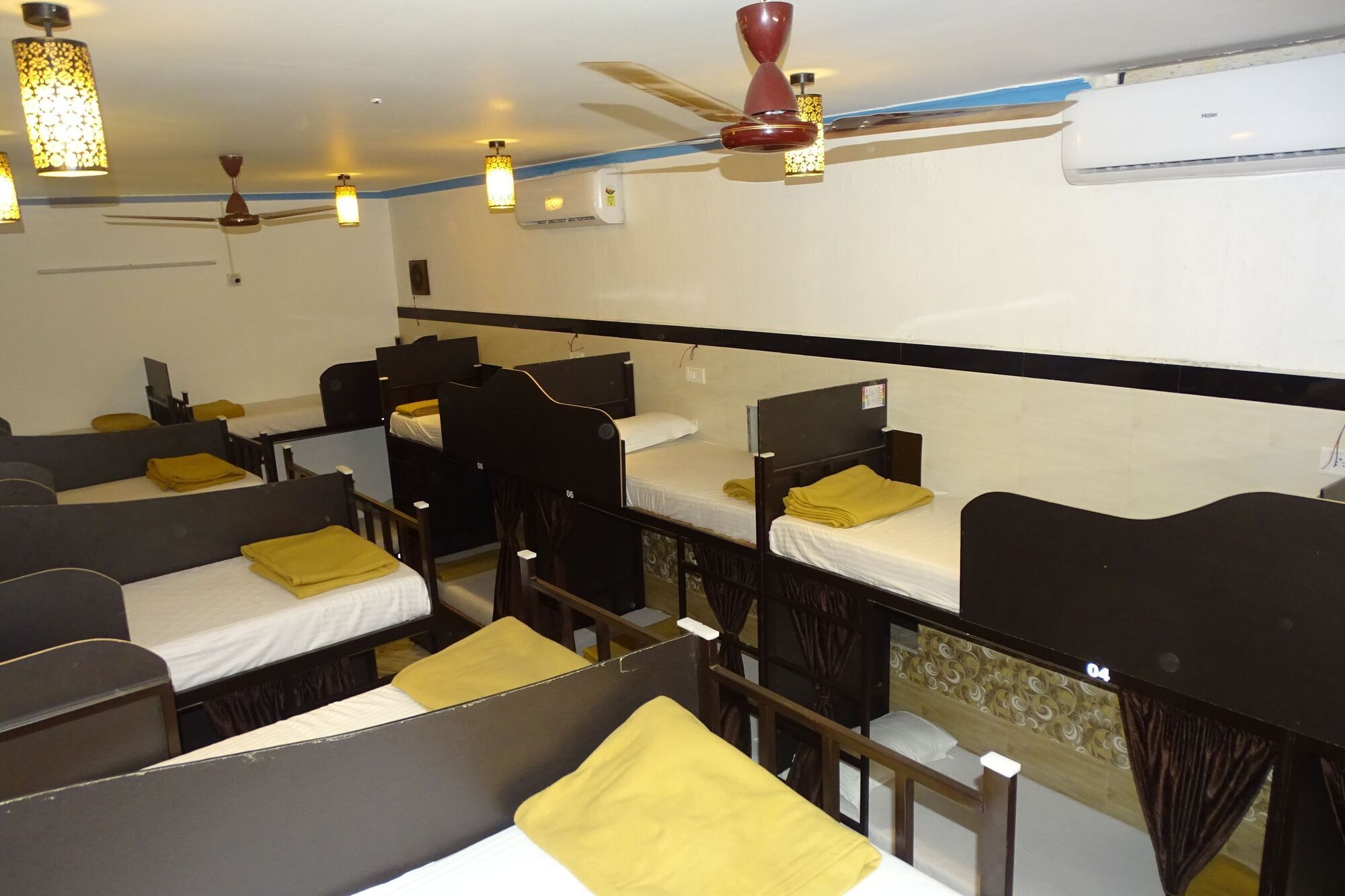 Sunshine Backpackers, Airport Pansiyon Mumbai Dış mekan fotoğraf